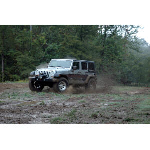 jeep-lift-kit_674x-installed-1.jpg