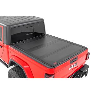 Rough Country Hard Tri-Fold Flip Up Bed Cover 5IN BedJeep Gladiator JT 4WD 2020-2024