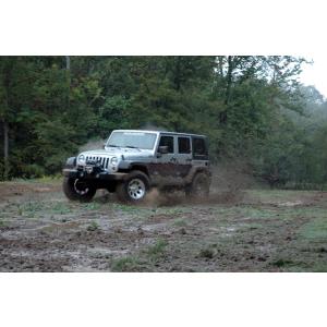 jeep-lift-kit_674x-installed-1.jpg