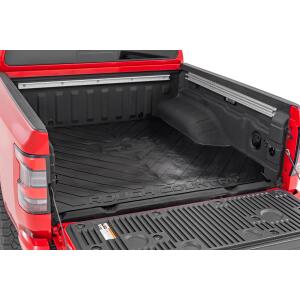 Bed Mat 5' Bed RC Logo Nissan Frontier 2WD/4WD 2005-2026