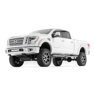 nissan-16-titanxd-white-studio-87720_1