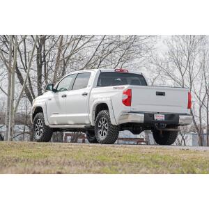 toyota-16-tundra-870-rd-outdoor_2