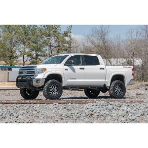 toyota-16-tundra-white-ds-trains-773n2_1_3